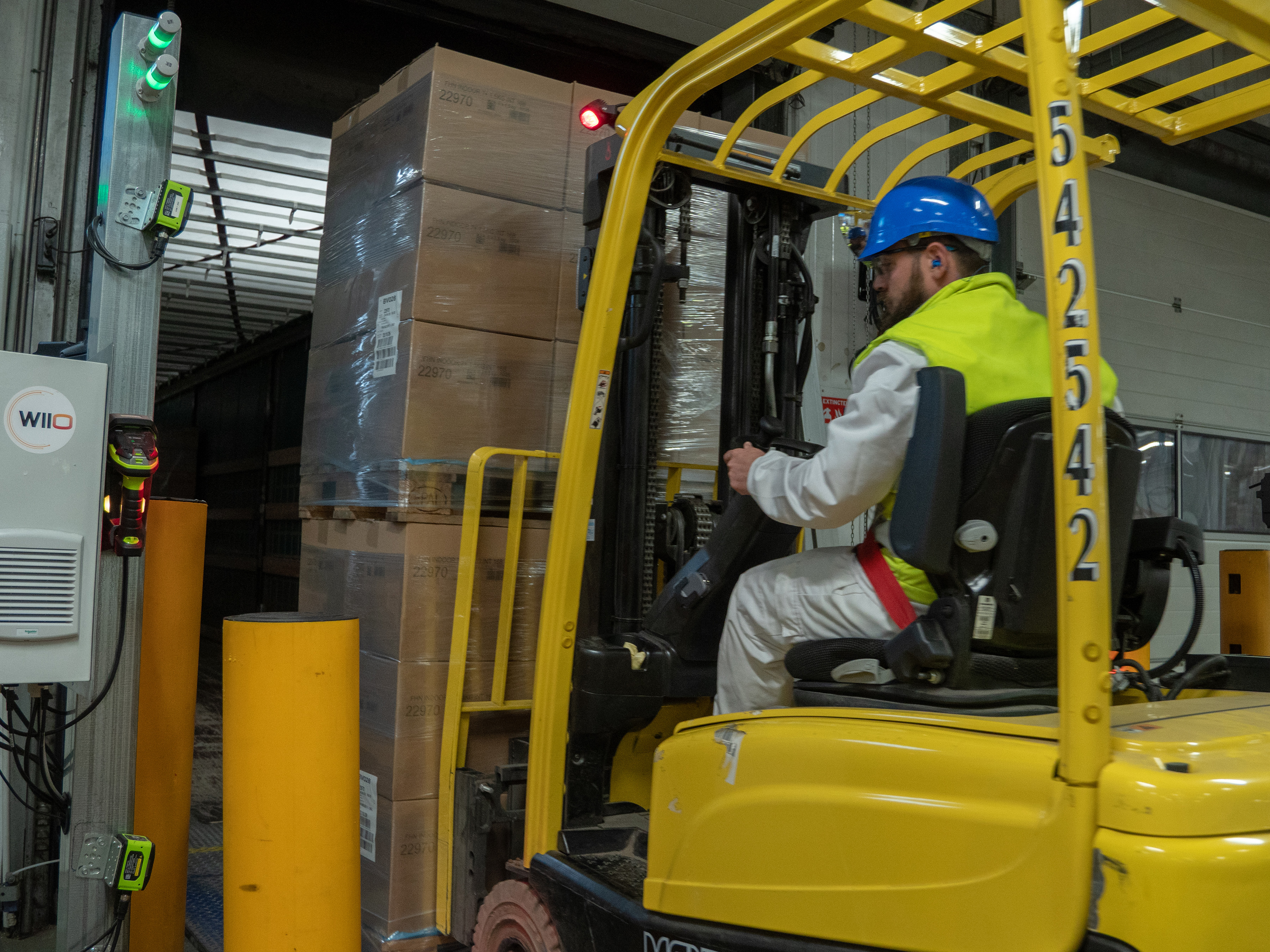 Royal Canin Success Story Photo, 4x3, 3600 Operator at Royal Canin facilities