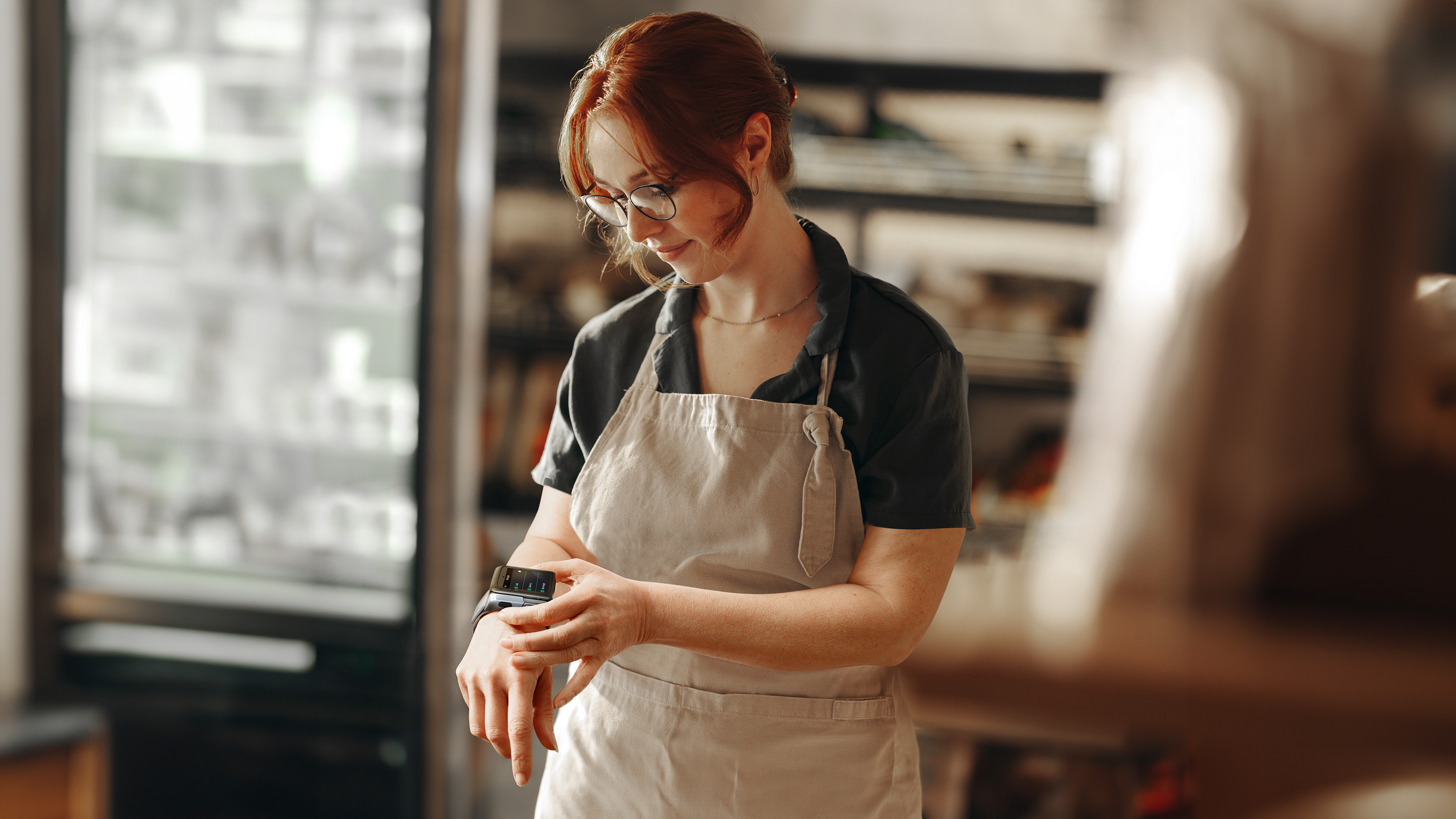 retail-photography-website-bakery-ws50-core-thin-wrist-mount-workcloud-communication-push-to-talk-16x9-3600x2025 retail-photography-website-bakery-ws50-core-thin-wrist-mount-workcloud-communication-push-to-talk-16x9-3600x2025